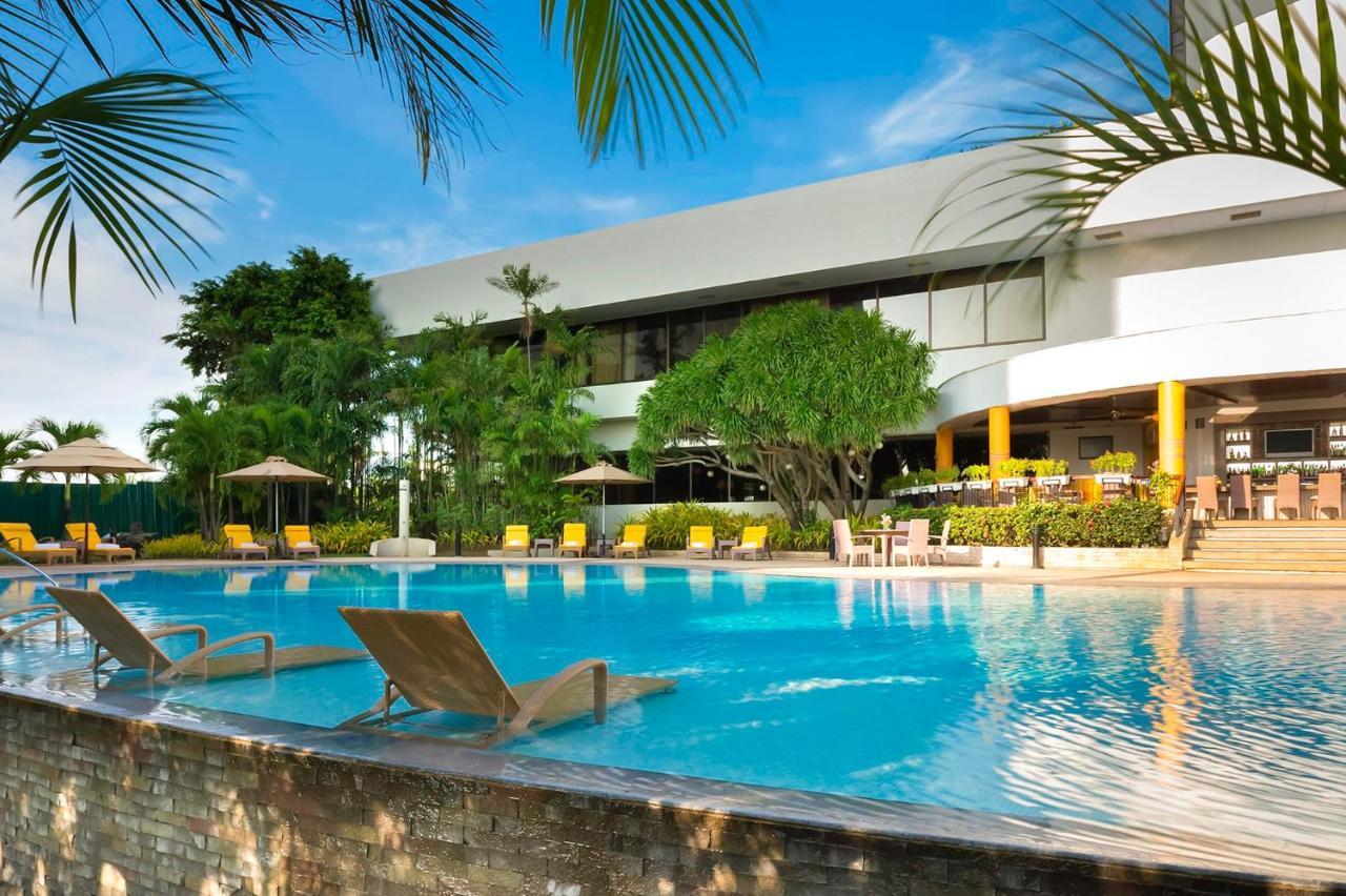 Hotel Marco Polo Plaza Cebú Exterior foto The pool at the Sheraton Nha Trang Hotel & Spa Resort
